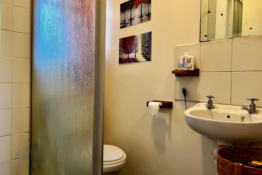 7 Bedroom Property for Sale in George Central Western Cape